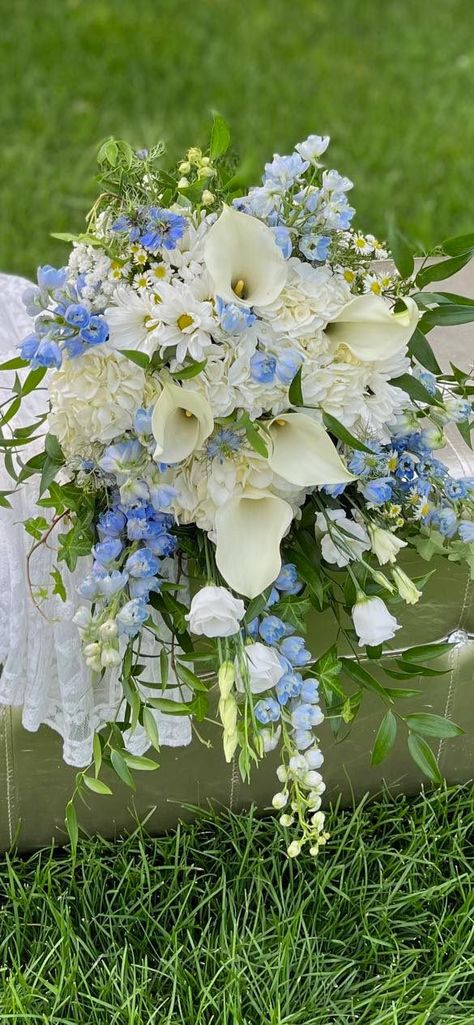 Hydrangea Calla Lily Bouquet, Blue Hydrangea White Lily Bouquet, Lilies And Hydrangeas Bouquet, Lillie Wedding Bouquets, Cascading Hydrangea Bouquet, Bride Bouquet With Hydrangeas, Calla Lily Bridal Bouquet Blue, Hydrangea Prom Bouquet, Hydrangea And Lily Bouquet