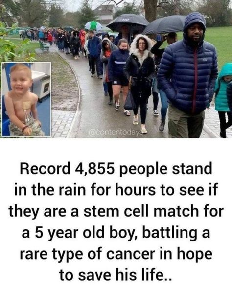 33 Feel Good Pics To Restore Your Faith In Humanity - Feels Gallery Good Pics, Standing In The Rain, Nice Person, Good Stories, Human Kindness, Feel Good Stories, Touching Stories, Faith In Humanity Restored, Humanity Restored