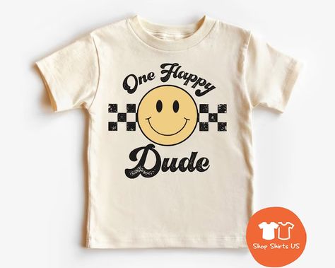 ShopShirtsUS - Etsy Сербия One Happy Dude, Screen Printing Shirts, Family Tees, Smiley Faces, 1st Bday, Smiley Face, Birthday Outfit, Mommy And Me, Workout Tee