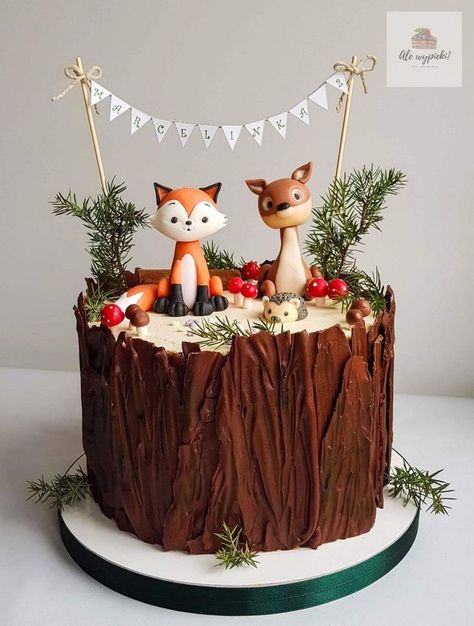 Woodland Birthday Party Cake, Birthday Cake Forest Animals, Woodland Fox Cake, Woodland Forest Cake, Forest Cake Woodland, Birthday Cake Forest, Forest Animals Cake, Forest Birthday Cake, Forest Theme Cakes