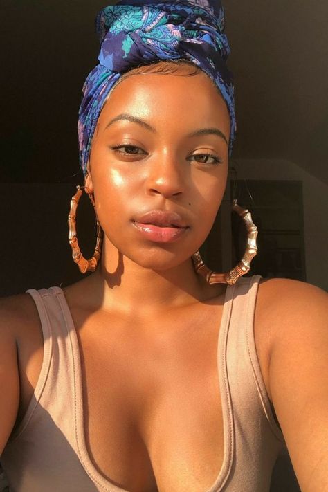 Temah Amoah, an aspiring journalist joins one of the biggest companie… #romance #Romance #amreading #books #wattpad Headwrap Hairstyles, Head Wraps For Women, Head Wrap Styles, Hair Wrap Scarf, Hair Scarf Styles, Glow Skin, Hair Wraps, Turbans, Brown Skin