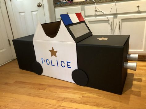 Police car diy Police Cardboard Box Car, Police Car Costume Diy, Police Car Wagon Halloween, Diy Police Car Cardboard Boxes, Police Car Craft, Police Officer Crafts, New Games For Kids, Cars Halloween Costume, Kids Police Car