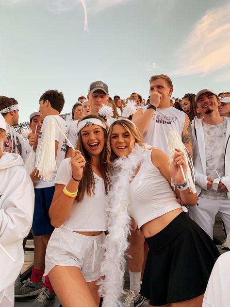 white out, homecoming, football game, senior year White Out Football Game Theme, White Out Football Game Outfit, White Out Football Game, Pink Out Football Game Outfits, Gameday Outfit College, Pink Out Football Game, Gameday Outfit Football, Football Season Outfits, Football Game Outfits