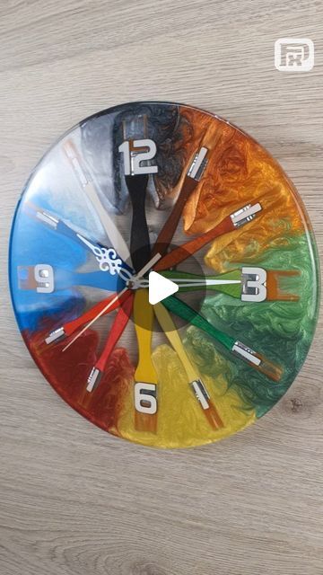 Epoxy Wall Art, Epoxy Clock, Unique Wall Clock, Flower Resin Jewelry, Diy Resin Projects, Clock For Kids, How To Make Wall Clock, Resin Projects, Flower Resin