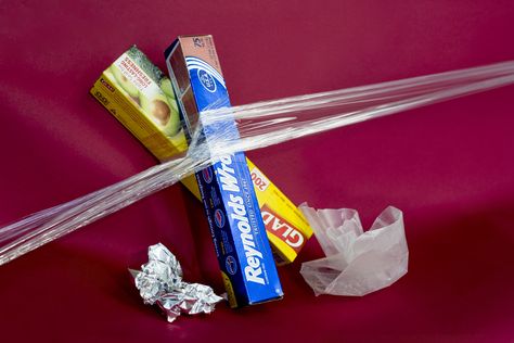 Thank Pinterest for this Totally Genius Way to Store Plastic Wrap and Tinfoil Ways To Store Foil And Plastic Wrap, How To Store Foil And Plastic Wrap, Store Foil And Plastic Wrap, Housekeeping Tips, Saran Wrap, Storage Idea, Cling Wrap, Tin Foil, Plastic Wrap