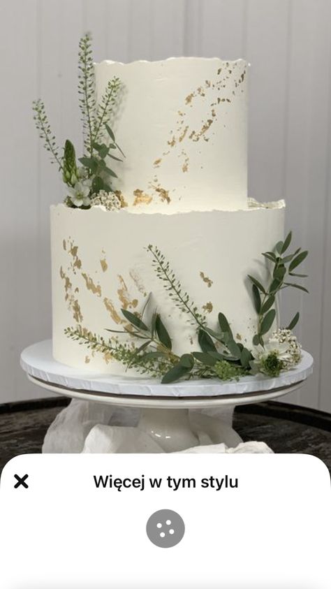 Wedding Tort Ideas, Sage Green Cakes Birthday, Bolo Boho Chic Aniversario, Wedding Cake Olive Green, Olive Green Wedding Cake, Cake Verde, Wedding Cake Olive, Wedding Cake Forest, White And Gold Wedding Cake