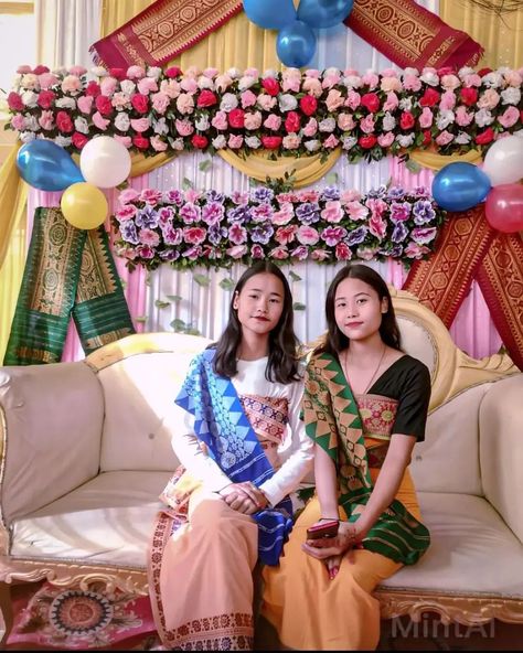 Dokhona Dress, Bodo Dokhona, Bride Photos Poses, Bride Photos, Dress Traditional, Army Girlfriend Pictures, Girlfriend Pictures, Photos Poses, Flowers Photography Wallpaper