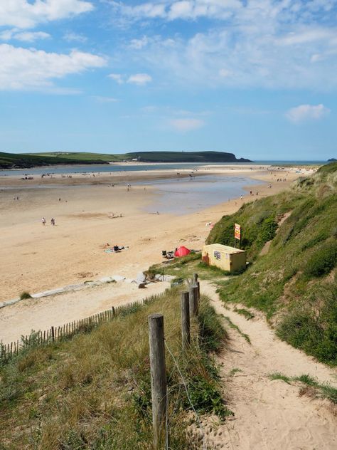 Uk Beaches Aesthetic, English Beach Aesthetic, Uk Holiday Aesthetic, Cornwall Beach Aesthetic, Summer In Cornwall, Summer In The Uk, Uk Beach Aesthetic, Cornwall England Aesthetic, English Summer Aesthetic