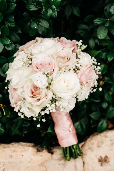 Blush Pink And Pearl Wedding, White Blush Wedding Bouquet, Wedding Flower Arrangements Blush Pink, Pale Pink Prom Bouquet, Rose Gold Wedding Flowers Blush Pink, Blush Pink Rose And White Floral Wedding Bouquet, Blush Rose Wedding Bouquet, Bride Flower Bouquet White Blush Pink, Light Pink Country Wedding