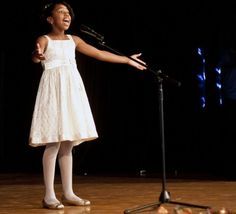 List of Awesome Talent Show Songs: What song should I sing in the talent show? (or pageant) Pageant Talent Ideas, Kids Talent Show Ideas, Talent Show Ideas Funny, Pageant Talent, 4h Ideas, Kids Talent, Song Titles, Kids Singing, Party Songs