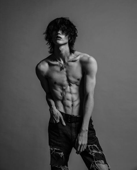 Male Portrait Pose Reference, Goth Male, Male Portrait Poses, Male Pose Reference, Male Models Poses, 남자 몸, Anatomy Poses, Body Reference Poses, Emo Guys