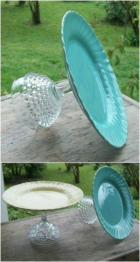 Dekoratívne Vence, Repurposing Ideas, Hemma Diy, Wine Bottle Diy Crafts, Baking Dishes, Diy Upcycling, Cake Plates Stand, Wine Bottle Diy, Kitchen Crafts