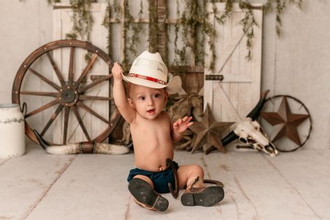 Cow Cake Smash Photography, Cowgirl Cake Smash Photography, Cowboy Smash Cake Pictures, My First Rodeo Pictures, My First Rodeo Birthday Boy Photoshoot, One Year Old Cowboy Photoshoot, Cowboy First Birthday Photo Shoot, First Rodeo Birthday Photoshoot, My First Rodeo Birthday Photoshoot