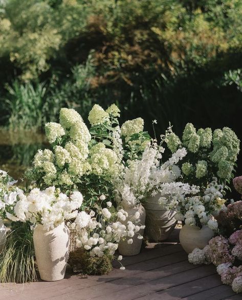 Antique Hydrangea, Summer Ceremony, Hydrangea Potted, Fall Hydrangea, Country Garden Weddings, Hydrangeas Wedding, Botanical Gardens Wedding, Lovely Friends, Wedding Altars