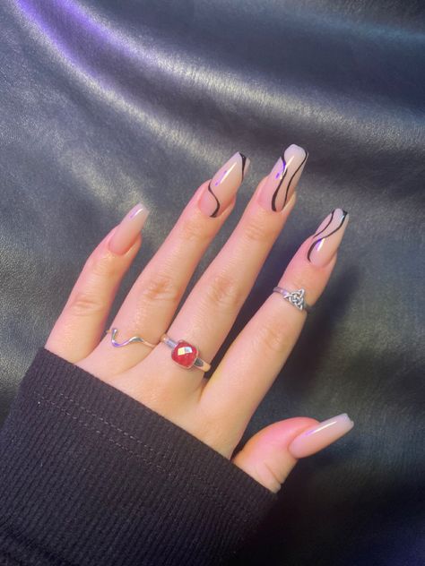 Square Nails With Black Lines, Light Pink Nails With Black Design, Pink Nails With Black Lines, Line Work Nails, Line Nail Designs, Nails With Black, Light Purple Nails, Black Manicure, Natural Acrylic Nails