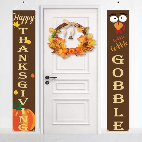 Door Decorations Thanksgiving, Thanksgiving Backdrop, Thanksgiving Porch, Holiday Door Decorations, Door Backdrops, Front Yard Decor, Thanksgiving Projects, Thanksgiving Banner, Front Porch Signs