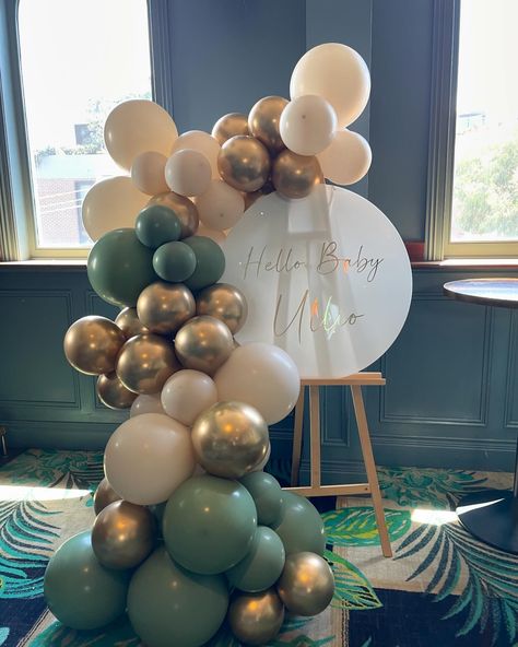 🎈Elevate your celebration with our popular round display 🎉 Looking to add that WOW factor to your next event? Easy to set up, works great for areas with limited space and will steal the show! Look no further, our round acrylic on an easel with a stunning balloon garland, will help you achieve that. Contact us today to book your very own round display expetience #balloon #balloondecor #rentapartyau #rentapartyauballoons Is it the one that you need? Easel With Balloon Garland, Balloon Garland On Easel, Easel Balloon Garland, Party Decorations Balloons, Show Look, Third Birthday Party, Balloon Decorations Party, Third Birthday, Baby Shower Balloons