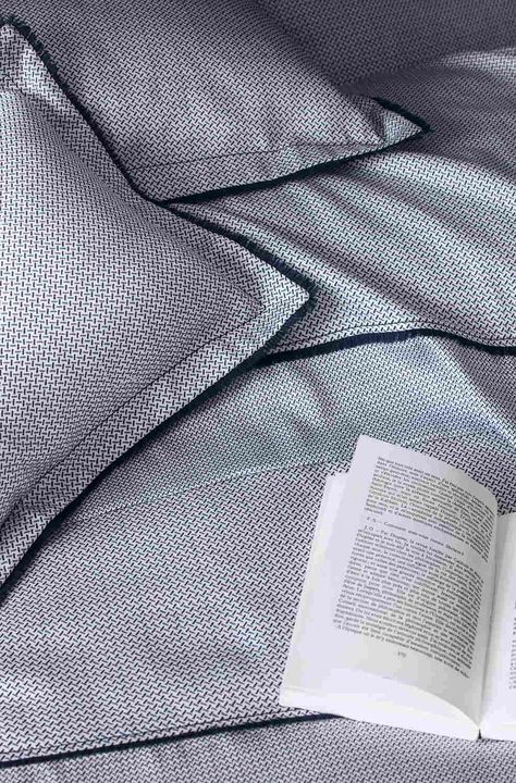 Blue Bedding Decor, Navy Blue Bedding, Sateen Bedding, Apartment Bedding, Simple Bed, Linen Quilt, Bed Linens, Bed Linens Luxury, Linen Pillow Cases