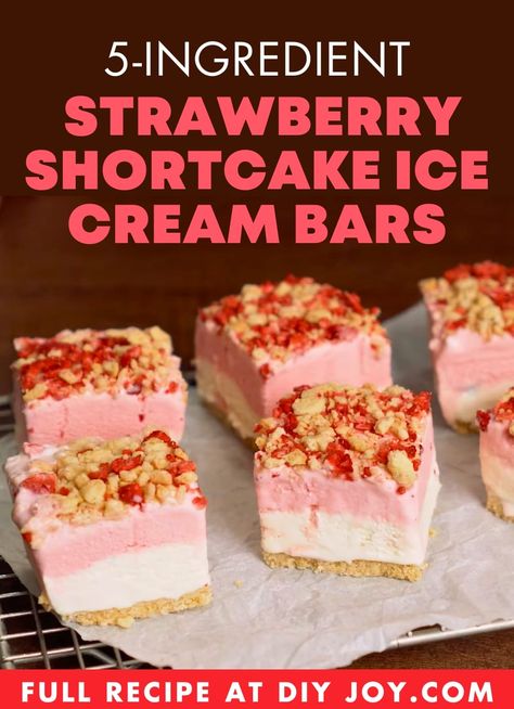 At Home Ice Cream Bar, Strawberry Shortcake Icecream, Strawberry Ice Cream Bar, Strawberry Shortcake Ice Cream Bars, Strawberry Shortcake Ice Cream, Pies Recipes, Diy Joy, Ice Cream Bars, Ice Cream Bar