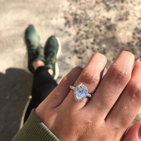 What is your favourite diamond cut? We are LOVING this pear diamond engagement ring by #Ritani! 🍐   Happy #SparkleSunday!  #peardiamond #pearengagementring #uniqueengagementring #shesaidyes #vancouverweddings #yvr #burnaby 5 Carat Diamond Ring, Ritani Engagement Rings, 1 Carat Engagement Rings, Pave Halo Engagement Ring, Trending Engagement Rings, Celebrity Engagement Rings, Ring Trends, Yellow Gold Engagement, Pear Engagement Ring