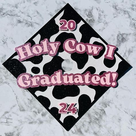 Here’s a look at some of our most popular Custom Graduation Cap Toppers! If you are interested in any of these designs, make sure to make note of it in your order 🤗 #graduate #2024grad #gradcapdesign Cow Graduation Cap, Holy Cow I Graduated, Barbie Design, Grad Cap Topper, Boho Hair Wrap, Grad Cap Decorated, Graduation Cap Decoration Diy, Custom Graduation Caps, Senior Szn