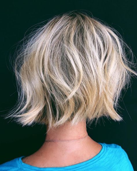 Short Hairstyles for Thick Hair, Women Short Haircut Ideas 2019 Choppy Bobs, Blonde Balayage Bob, Ideas Haircut, Medium Bob Haircut, Balayage Bob, Messy Bob Hairstyles, Short Hairstyles Fine, Haircut Blonde, Blond Balayage