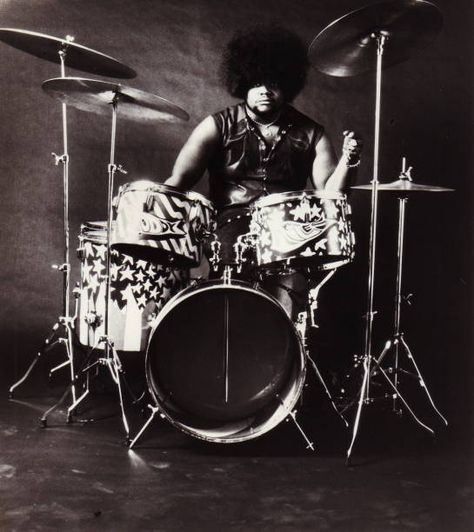 Buddy Miles Obituary Buddy Miles Drummer, Buddy Miles, Rogers Drums, Buffalo Springfield, Blues Musicians, Old Rock, Studio Portrait, Drum Kit, Brave New World