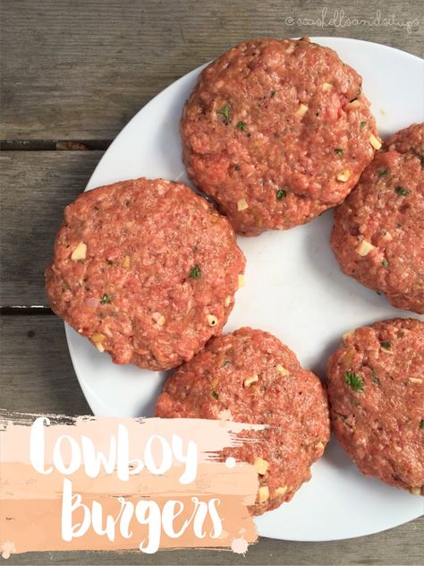 Cowboy Burgers – Seashells and Sit Ups Cowboy Burgers Recipe, Cowboy Burger Recipe, Cowboy Burgers, Bacon Burger Recipes, Cowboy Burger, Hamburger Hotdogs, Burger Sliders, Bacon Burger, Fun Memories