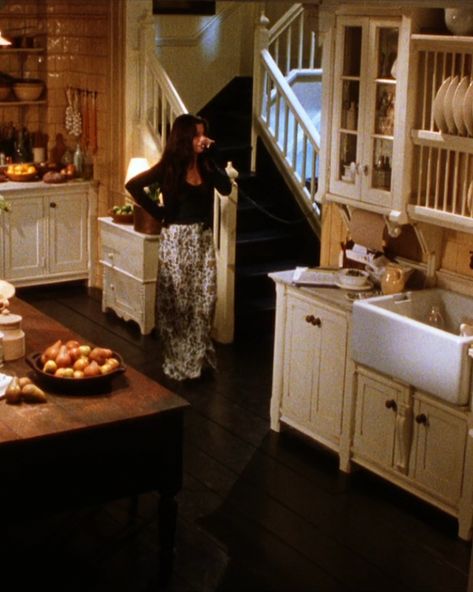 Why Do These Witches Dress So Well? Practical Magic Garden Aesthetic, Practical Magic Clothes Style, Practical Magic Skirt, Practice Magic Outfits, Practical Magic Aesthetic Sally, In The Company Of Witches Aesthetic, Fall In Movies, Autumn Witch Aesthetic Fashion, Sally Owens Practical Magic Outfits