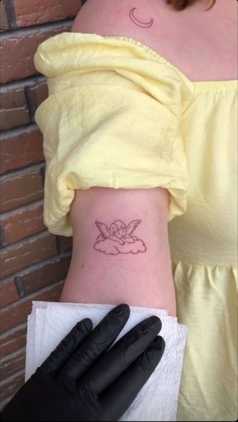 2 Angel Tattoo, Angel Moon Tattoo, Angel Tatoos Aesthetic, Angel Aesthetic Tattoo, Aesthetic Angel Tattoo, Angel Tattoo Aesthetic, Tattoo Ideas Angels, Minimalist Aesthetic Tattoo, 2 Angels Tattoo