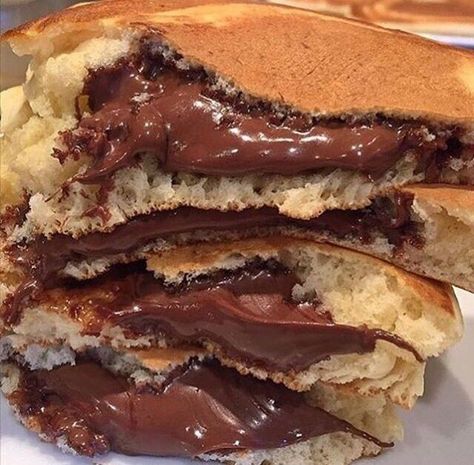 @ItsFoodPorn : Chocolate Donuts. https://t.co/gHa7EwrZk3 Pancakes Nutella, Nutella Pancakes, Homemade Nutella, Pretty Dessert, Chocolate Donuts, Instagram Search, Interesting Photos, Tag Your Friends, Trifle