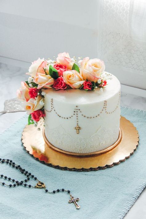 #communion #cake #communioncake #baptism #rosary #catholic Catholic Confirmation, Catholic Baptism, First Communion Cakes, Confirmation Cakes, First Communion Cake, Catholic Decor, Communion Cakes, Fall Cakes, Baptism Cake