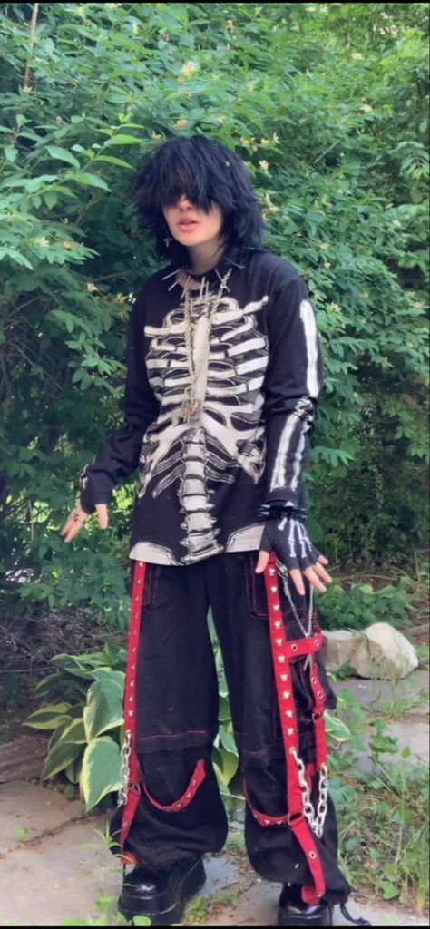 Gender Neutral Emo Outfits, Mallgoth Outfits Men, Scene Aesthetic Outfits Male, Types Of Alternative Fashion, Alt 2020 Fashion, Alt Outfits With Pants, Pastel Goth Outfits Boy, Male Alt Outfits, Scene Outfits Male