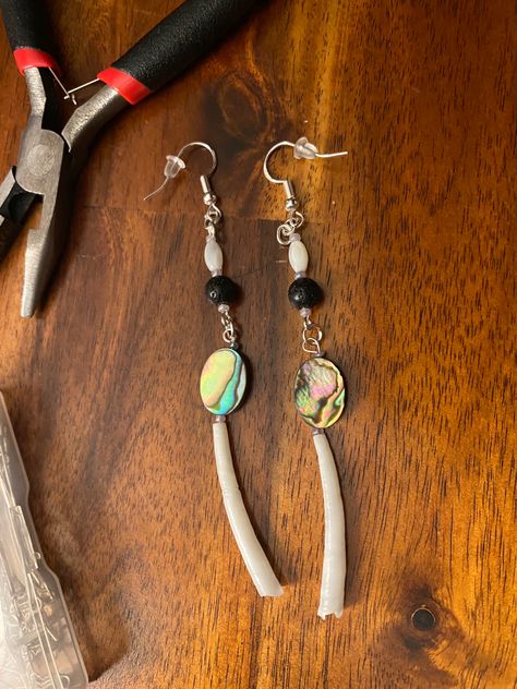 Handmade jewelry: Dentillium, Abalone and Lava beads. Shell Earrings, Jewelry Inspo, Beaded Earrings, Bead Work, Beautiful Jewelry, Beaded Jewelry, Handmade Jewelry, Education, Handmade Jewellery