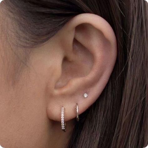 Three Pierced Earrings, Two Persings Ear, Tripple Earring Set, First Second And Third Piercing, Seconds Ear Piercing Aesthetic, Third Earlobe Piercing, Cute Piercings Ears Simple, Eat Pericing Ideas Simple, Double Piercing Earrings Ideas Silver