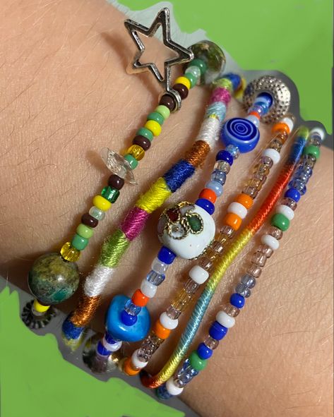 Hippie Bracelets Diy, Funky Bracelet, Bracelets Friendship, Accesories Jewelry, Bracelet Ideas, Funky Jewelry, Cute Bracelets, Girly Jewelry, Beads And Wire