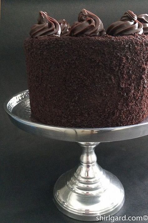 Shirl's Brooklyn Blackout Cake Stately and tall: ready to serve Brooklyn Blackout Cake, Blackout Cake, Xmas Cakes, Cake Band, Baking Therapy, Layered Cakes, Cake Tips, Cake Wrecks, American Desserts