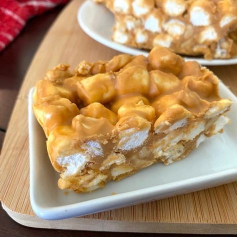 Peanut Butter Mallow Bars, Peanut Butter Bars With Marshmallows, Salted Peanut Marshmallow Bars, Marshmallow Dream Bars, Peanut Butter Marshmallow Fluff Cookies, Peanut Marshmallow Bars, Desserts Using Marshmallows, Peanut Bars Recipe, What To Make With Marshmallows