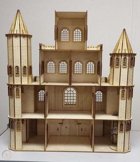 Castle Dollhouse, Cardboard Dollhouse, Room Box Miniatures, Bee Hotel, Haunted Dollhouse, Doll House Plans, Dollhouse Projects, Castle House, Dollhouse Kits