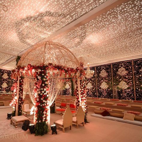 Mandap Decoration, Mandap Design, Wedding Hall Decorations, Dreamy Decor, Mandap Decor, Marriage Decoration, Desi Wedding Decor, Wedding Mandap, Bengali Wedding