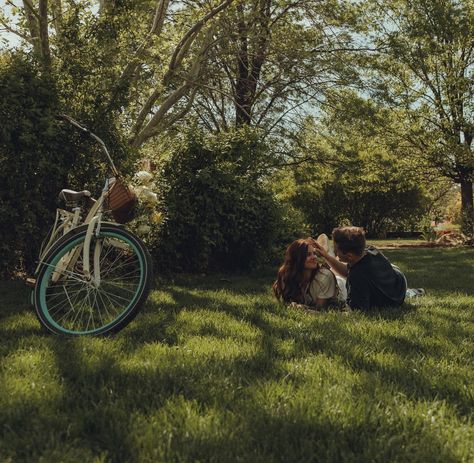 The cutest little park date 💛 • • • • • • • #southernutahphotographers #southernutahphotographer Park Date Photoshoot, Spring Couples Photoshoot, Aesthetic Couples Photoshoot, Utah Couples Photographer, Southern Utah Documentary Photographer Bike Date Aesthetic, Couple In Park Photography, Couples Photoshoot Aesthetic, Bicycle Couple, Spring Couples Photoshoot, Date Photoshoot, Bicycle Aesthetic, Outdoor Dates, Yellow Bike