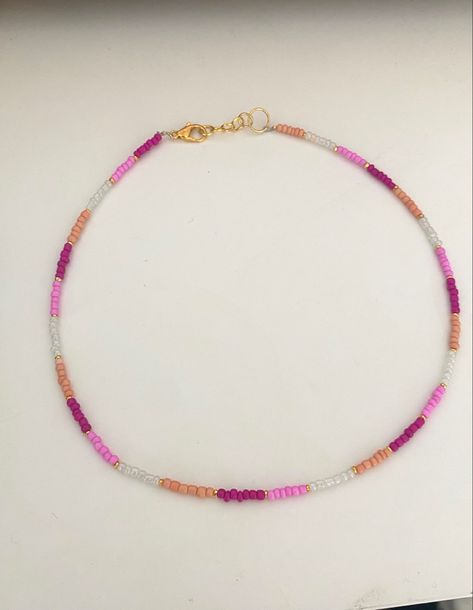 lesbian pride pride month handmade necklace Subtle Pride Necklace, Lesbian Necklace Beads, Lesbian Beaded Necklace, Pride Beaded Necklace, Pride Beaded Jewelry, Pride Month 2024, Lesbian Flag Bracelet, Pride Jewelry Diy, Lesbian Accessories