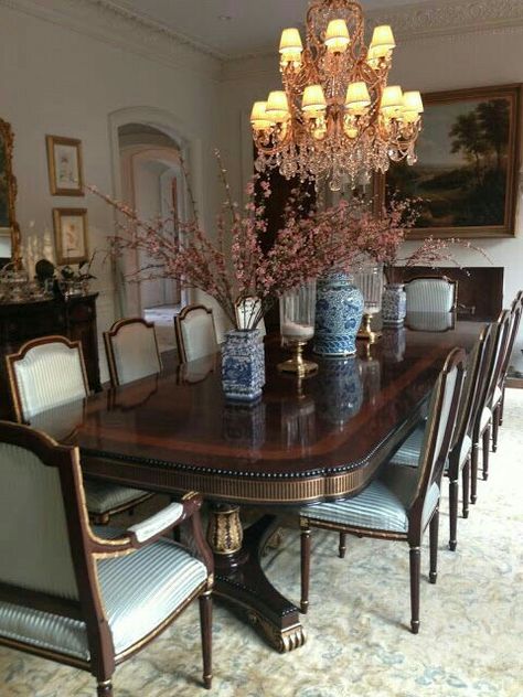 Classic Dining Room, Traditional Dining Rooms, The Enchanted Home, Traditional Dining Room, Enchanted Home, Beautiful Dining Rooms, Luxury Dining Room, Elegant Dining Room, Traditional Living