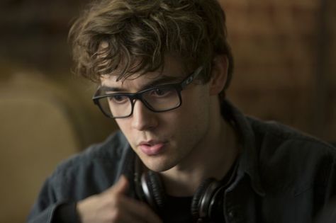 Who Is Adam in 'If I Stay'? Jamie Blackley Is the Movie's Breakout Star Jamie Blackley, Blake Steven, The Fifth Estate, Adventure Novels, Character Inspiration Male, Le Male, Writing Characters, Stay With Me, Enrique Iglesias