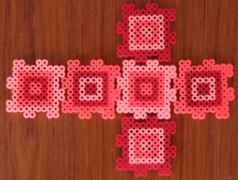 Perler Bead Box Template... Fun puzzle to take apart and reassemble. Over and over again. Check out http://technicolourcanvas.wordpress.com by Steph Leech-Pepin Perler Beads Ideas 3d, Perler Bead Designs, Perler Pattern, 3d Templates, Hamma Beads Ideas, Perler Creations, Melty Bead Patterns, Pearl Beads Pattern, Easy Perler Beads Ideas