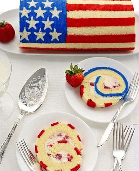 American Flag Dessert, Flag Desserts, Patriotic Recipes, Jelly Roll Cake, Swiss Roll Cakes, Memorial Day Foods, Flag Food, Lemon Sponge, July Desserts