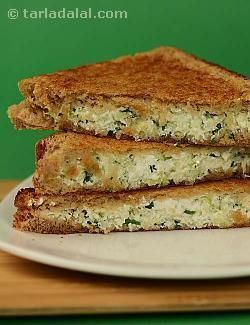 Although both cabbage and paneer are bland ingredients, the hints of green chillies and coriander lace it with an enticing flavour, and the overall effect is rather pleasing to the palate. Recipes With Bread Slices, Veg Sandwiches, Recipes Sliders, Veg Roll, Cream Cheese Sandwich, Tiffin Recipes, Veggie Sandwiches, Toasted Cheese, Grilled Sandwich Recipe