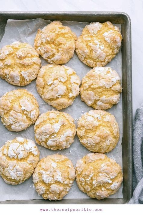 These gooey butter cookies are made with all of the best ingredients. Cream cheese, powdered sugar, yellow cake mix for easy prep, and of course- all the butter. Goey Butter Cookies, Gooey Butter Cookies Recipe, Butter Cake Cookies, Amazing Cookie Recipes, Chocolate Cake Mix Cookies, Gooey Butter Cookies, Gooey Chocolate Chip Cookies, Gooey Butter, Gooey Cookies