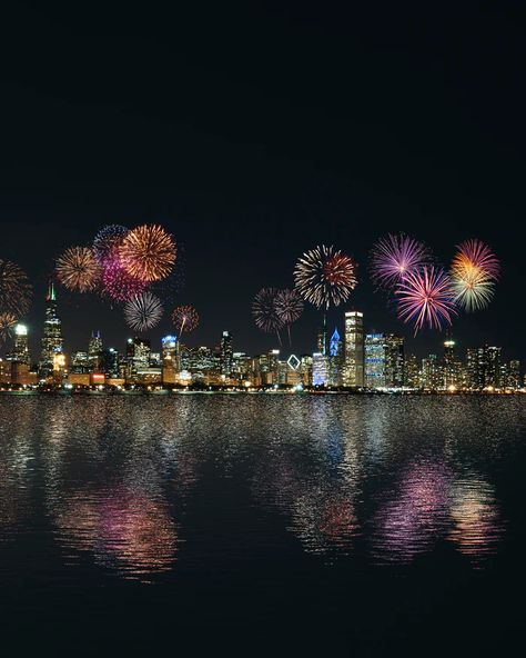 skyline buildings under fireworks display photo – Free Image on Unsplash Firework Background Wallpapers, Fireworks Wallpaper Backgrounds, Chicago Fireworks, Firework Background, Fireworks Illustration, Photographing Fireworks, Fire Work, Fireworks Wallpaper, Liz Tomforde