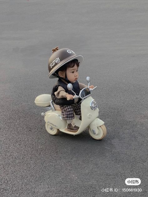 Honda Grom, Baby Bike, Cute Babies Photography, Pocket Bike, Kids Around The World, Asian Babies, 웃긴 사진, Mini Bike